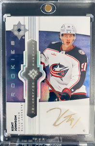 2022-23 UD ULTIMATE HOCKEY #UE-KJ COLUMBUS BLUE JACKETS - KENT JOHNSON ULTIMATE ROOKIES AUTOGRAPH GOLD INK