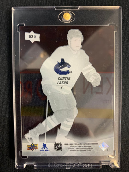 2022-23 UPPER DECK EXT HOCKEY #636 VANCOUVER CANUCKS - CURTIS LAZAR CLEAR CUT PARALLEL