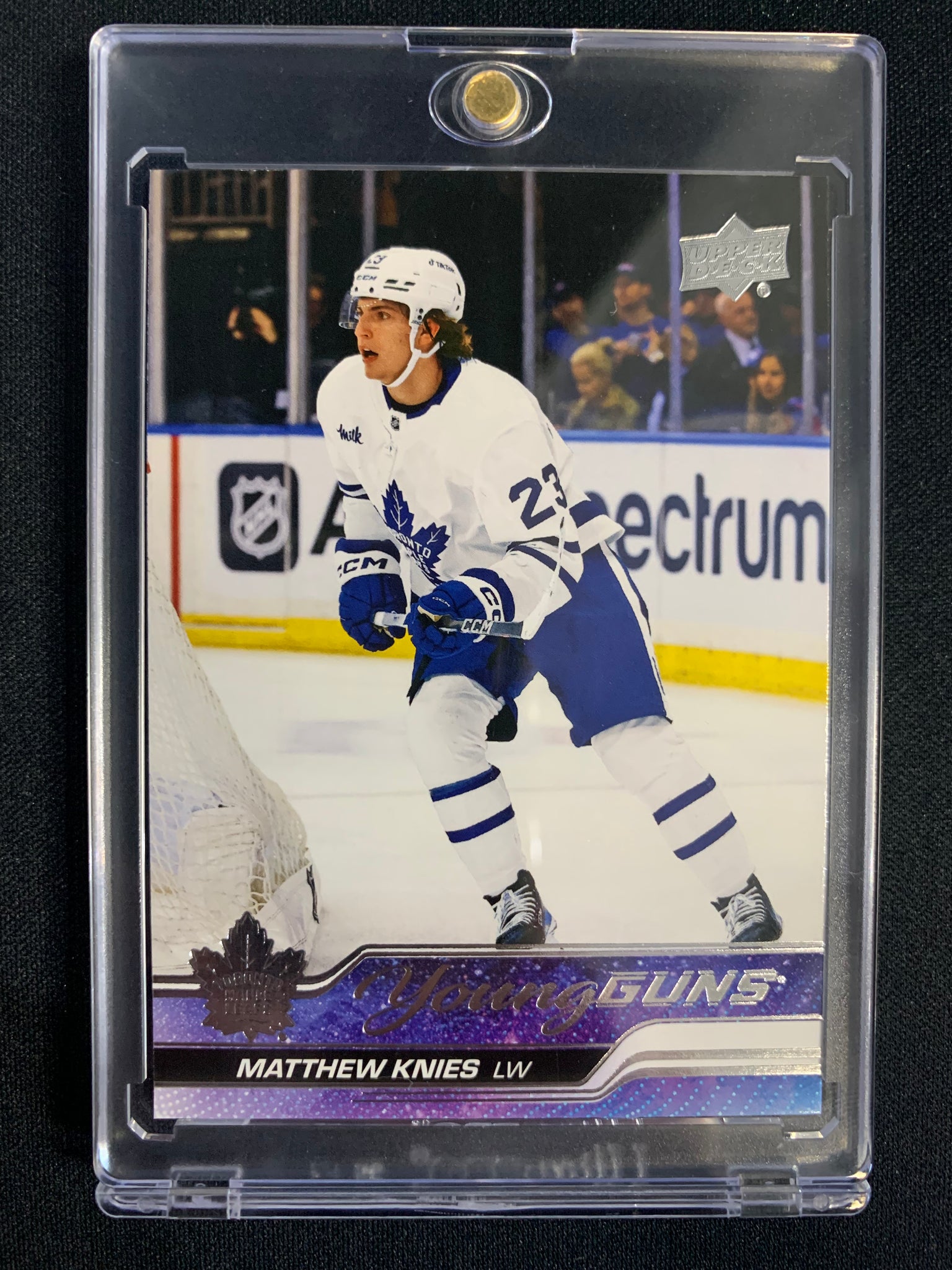 2023-24 UPPER DECK SERIES 1 HOCKEY #222 TORONTO MAPLE LEAFS - MATTHEW KNIES YOUNG GUNS ROOKIE