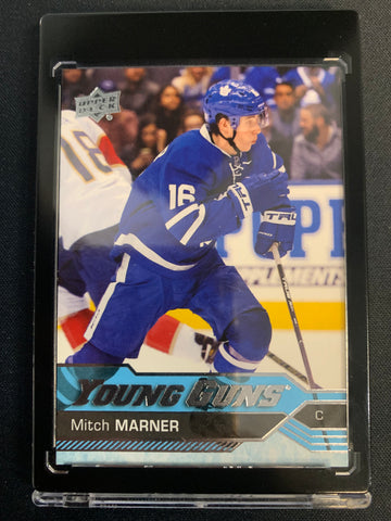 2016-17 UPPER DECK HOCKEY #468 TORONTO MAPLE LEAFS - MITCH MARNER YOUNG GUNS ROOKIE CARD