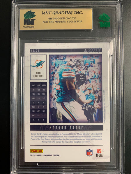 2019 PANINI LUMINANCE FOOTBALL #30 MIAMI DOLPHINS - KENYAN DRAKE RED NUMBERED 10/10 GRADED MNT 9.0 MINT