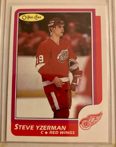 1986-87 O-PEE-CHEE HOCKEY #11 DETROIT RED WINGS - STEVE YZERMAN CARD RAW