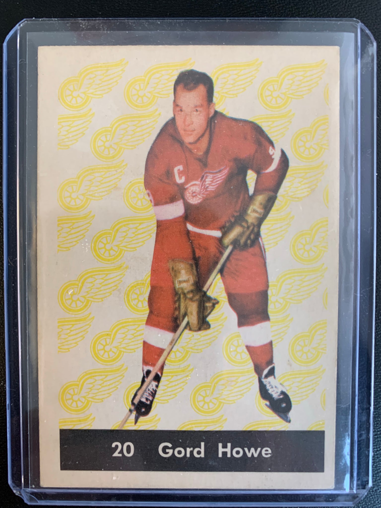 1961-62 PARKHURST HOCKEY #20 DETROIT RED WINGS - GORDIE HOWE