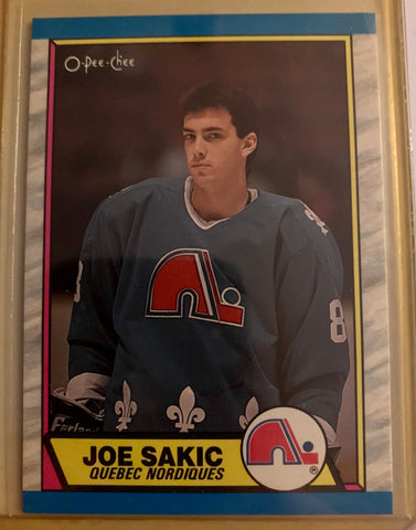 1989-90 O-PEE-CHEE HOCKEY #113 QUEBEC NORDIQUES - JOE SAKIC ROOKIE CARD RAW