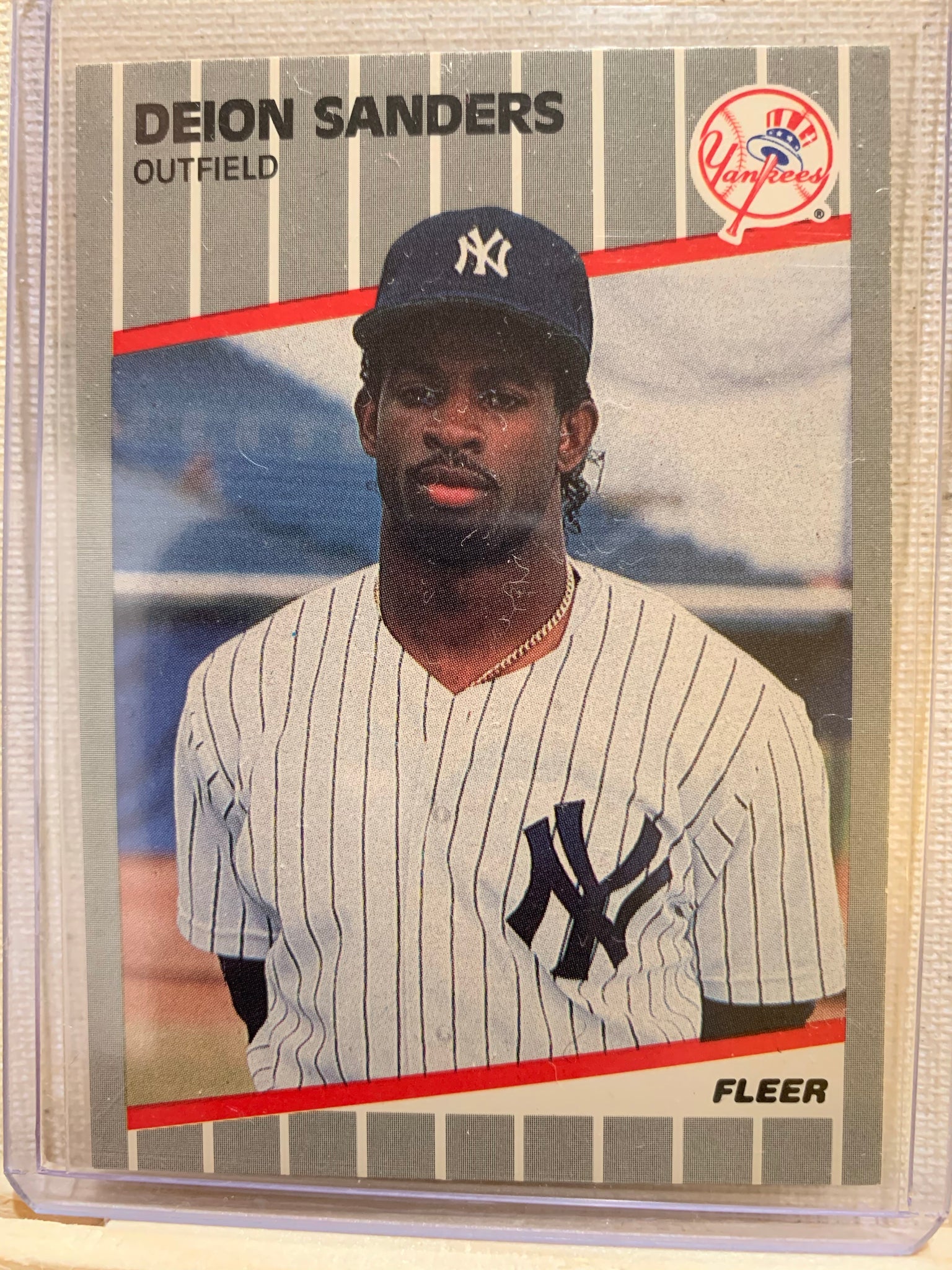 DEION SANDERS ROOKIE CARD - 1990 SCORE BASEBALL CARD #586 (NEW YORK  YANKEES) FREE SHIPPING at 's Sports Collectibles Store