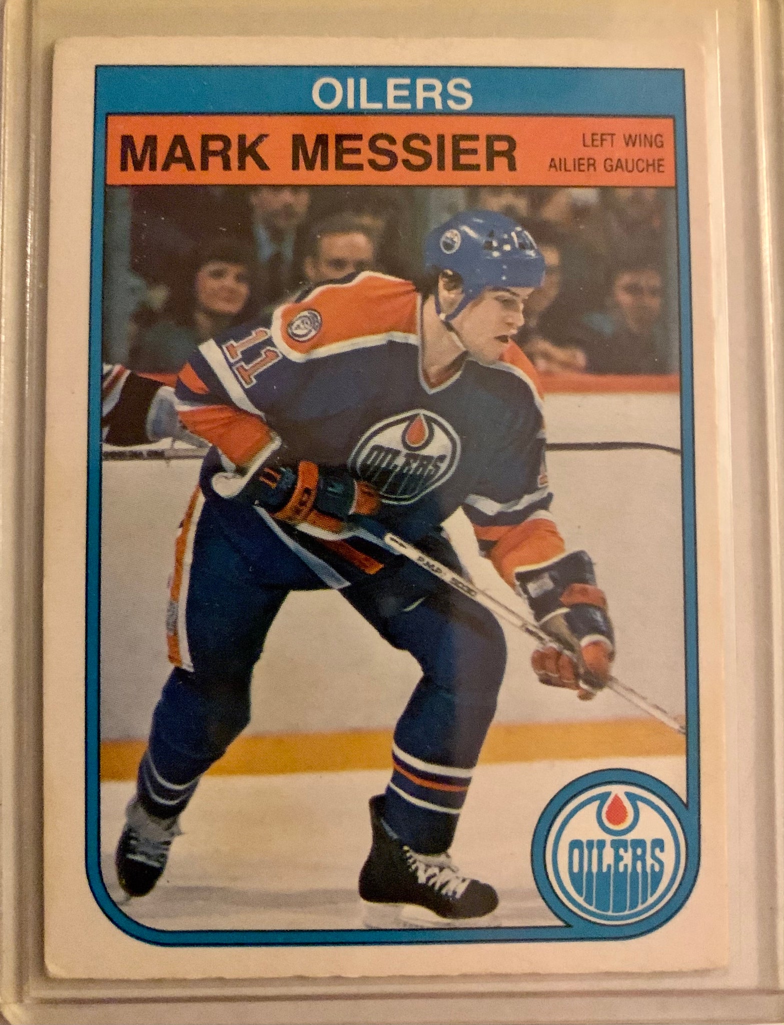 1982-83 O-PEE-CHEE HOCKEY #117 EDMONTON OILERS - MARK MESSIER CARD RAW