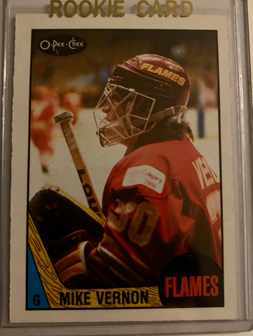 1987-88 O-PEE-CHEE HOCKEY #215 CALGARY FLAMES - MIKE VERNON ROOKIE CARD RAW